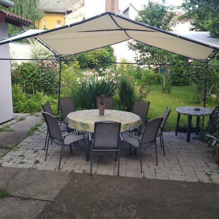 Apartman Lux Segedyn Zewnętrze zdjęcie