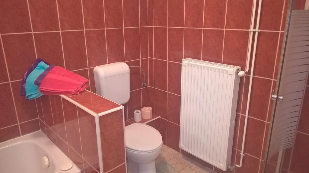 Apartman Lux Segedyn Zewnętrze zdjęcie
