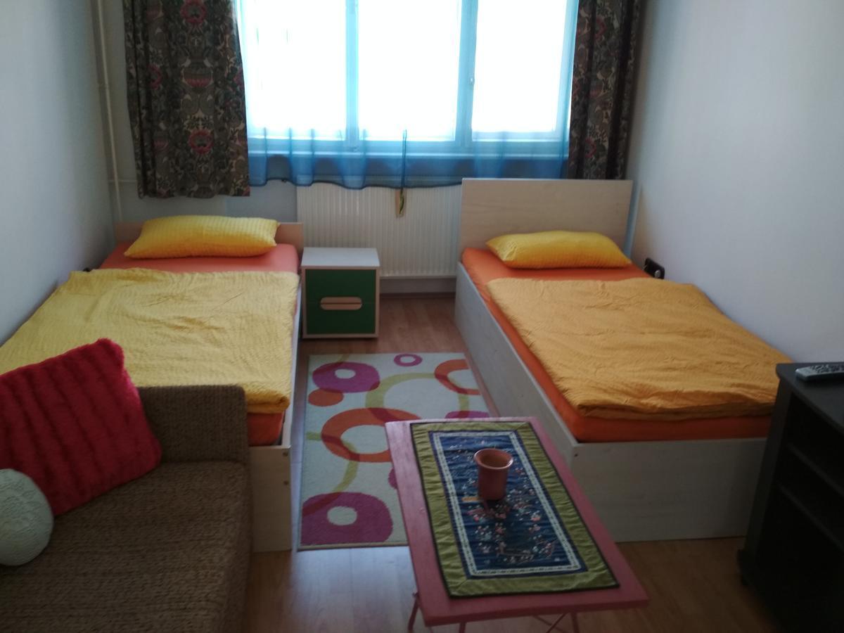 Apartman Lux Segedyn Zewnętrze zdjęcie